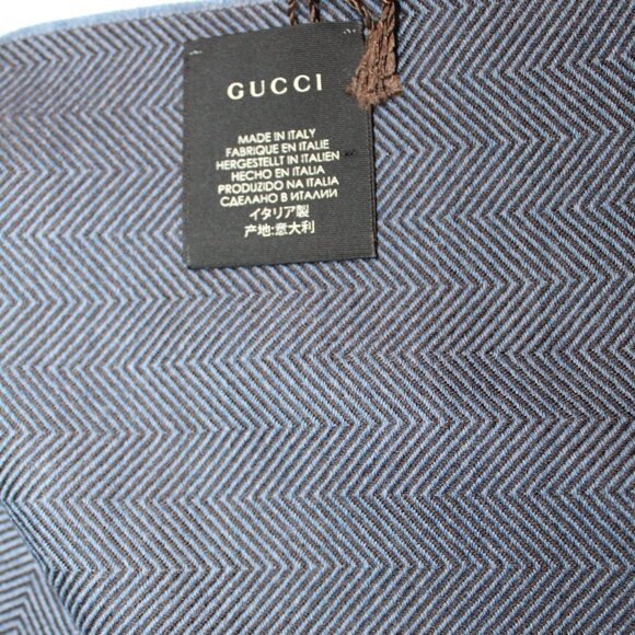NWT GUCCI Sciarpa Cree Wool Blue Logo Scarf Herringbone 40 x 190 UNISEX 544628 - Picture 4 of 5